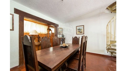 Quinta T4 para Venda em Azeitão (São Lourenço e São Simão)