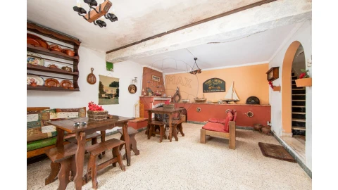 Quinta T4 para Venda em Azeitão (São Lourenço e São Simão)