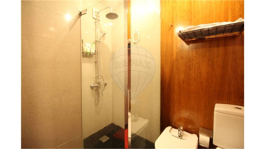 Apartamento T1 para Venda em Cedofeita, Santo Ildefonso, Sé, Miragaia, São Nicolau e Vitória Foto 17