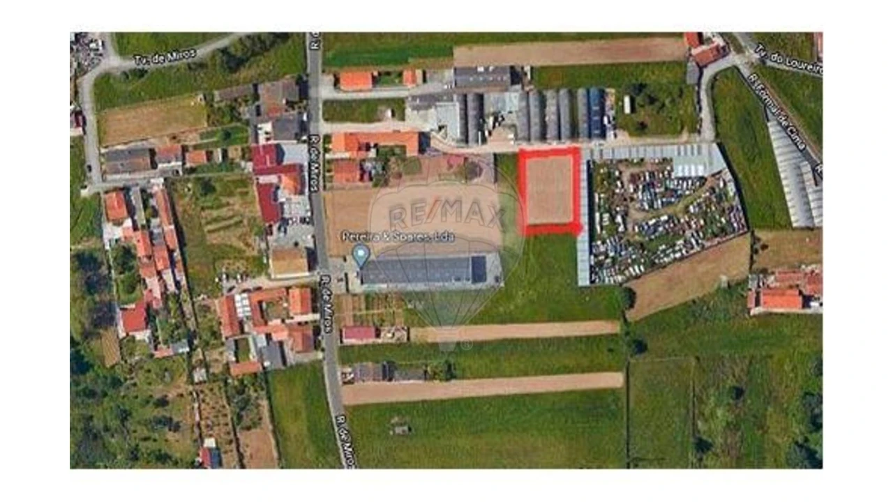 Terreno para Venda em Silvalde Foto 2