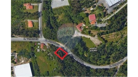 Terreno para Venda em Grijó e Sermonde