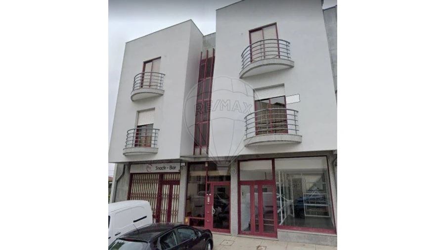 Loja para Venda em Santa Maria de Lamas Foto 1