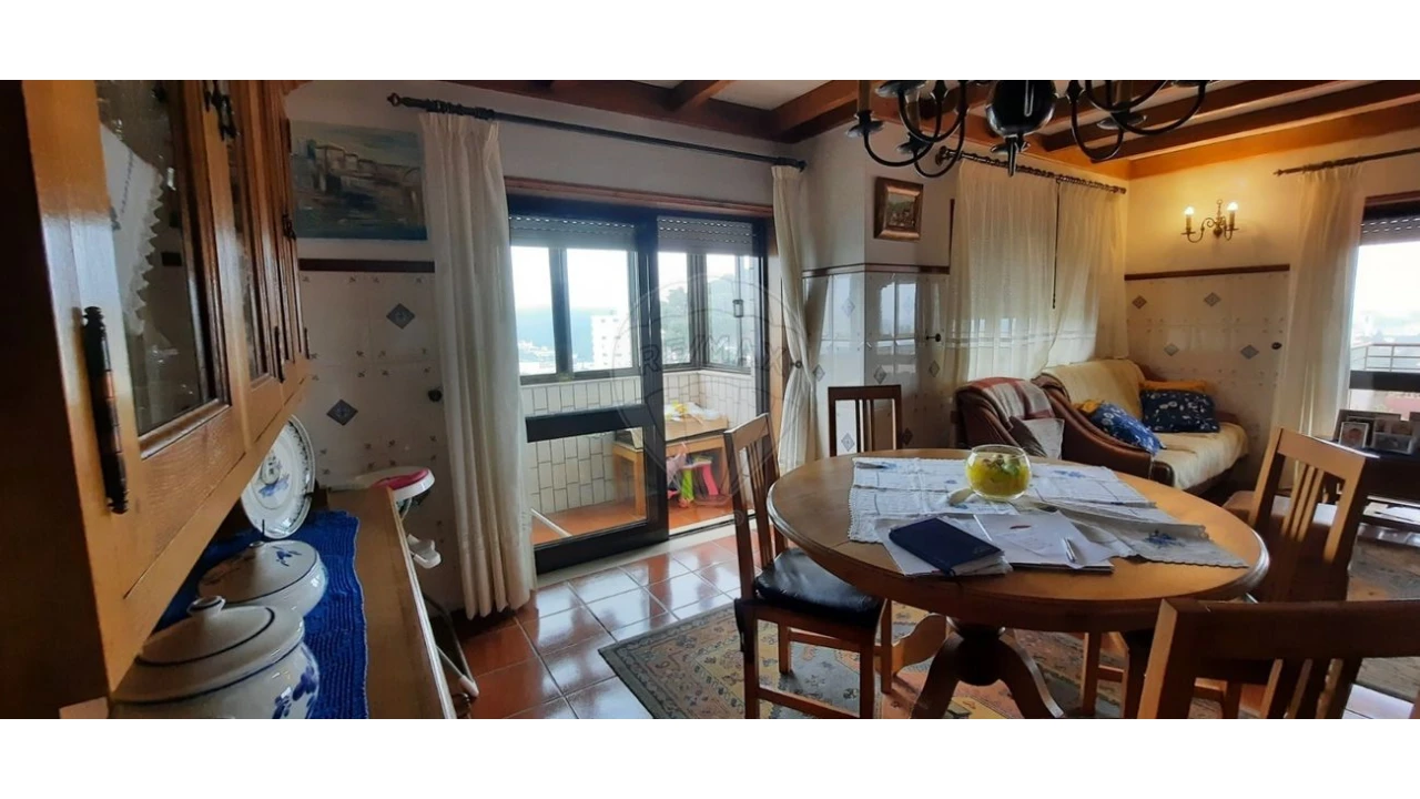 Apartamento T4 para Venda em Santa Maria de Lamas Foto 16