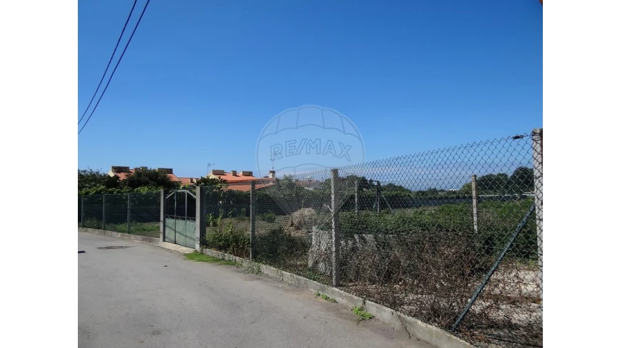 Terreno para Venda em Esmoriz Foto 3