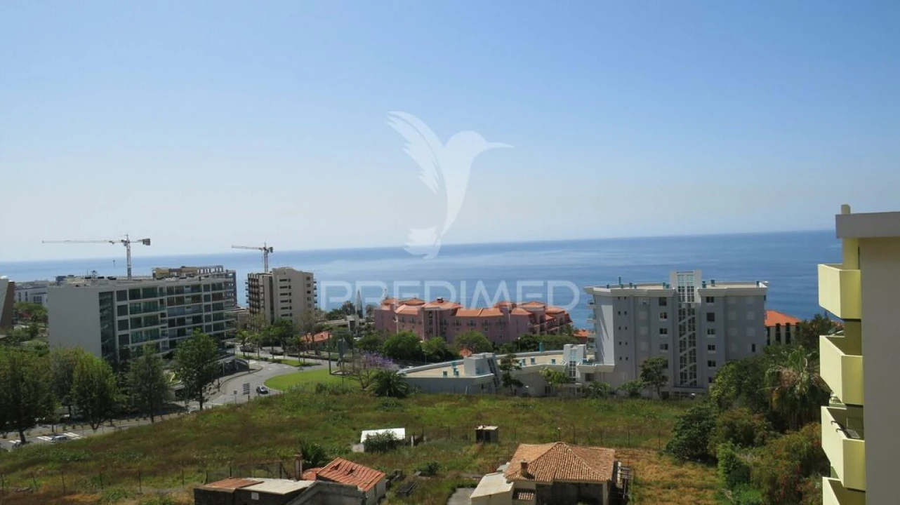 Apartamento T3 para Venda em São Martinho Foto 1