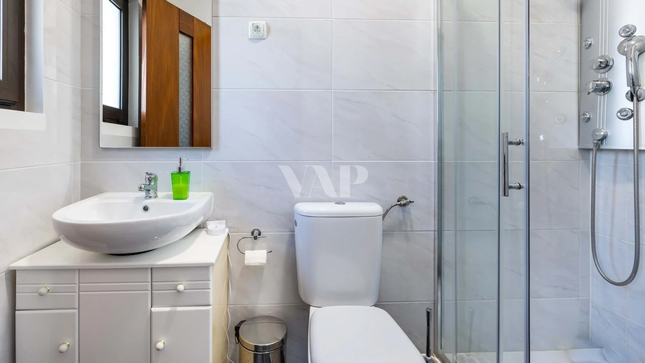 Apartamento T3 para Venda em Quarteira Foto 22