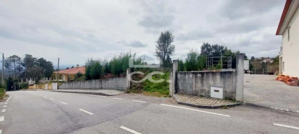 Terreno para Venda em Cavernães