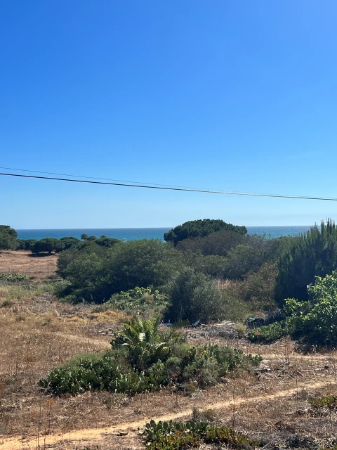 Terreno para Venda em Quarteira