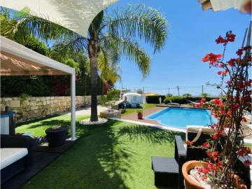 Moradia T5 para Venda em Loule (São Clemente)