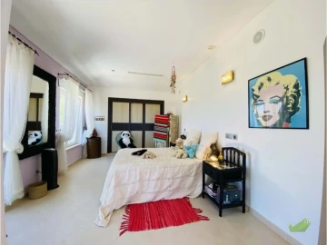Moradia T5 para Venda em Loule (São Clemente)