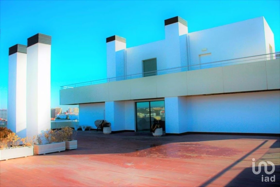 Apartamento T3 para Venda em Quarteira Foto 2