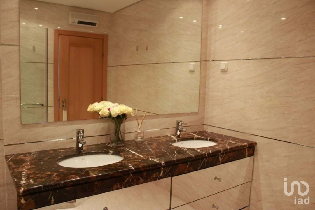Apartamento T3 para Venda em Quarteira Foto 6