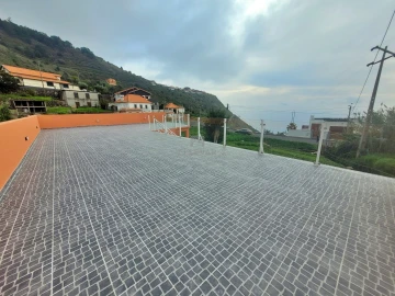 Moradia T3 para Venda em Arco da Calheta
