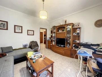 Moradia T5 para Venda em Corroios