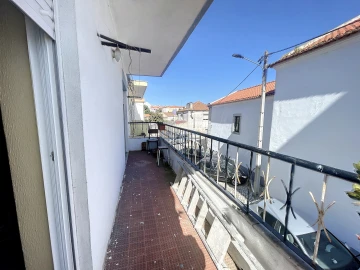 Moradia T5 para Venda em Corroios