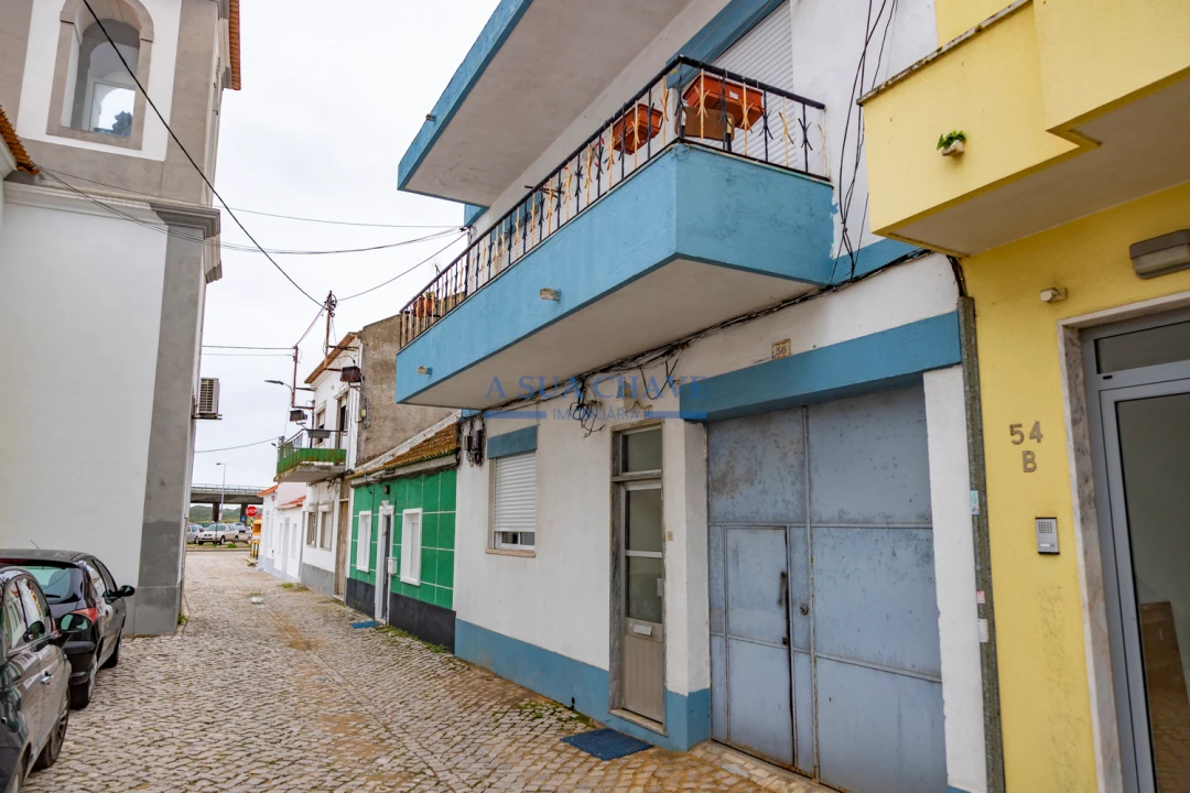 Moradia T5 para Venda em Corroios Foto 1