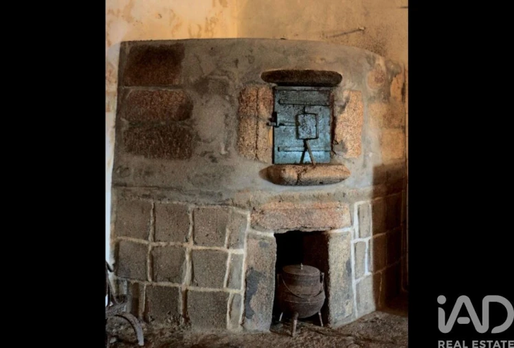 Moradia T14 para Venda em Vilarinho dos Freires Foto 16