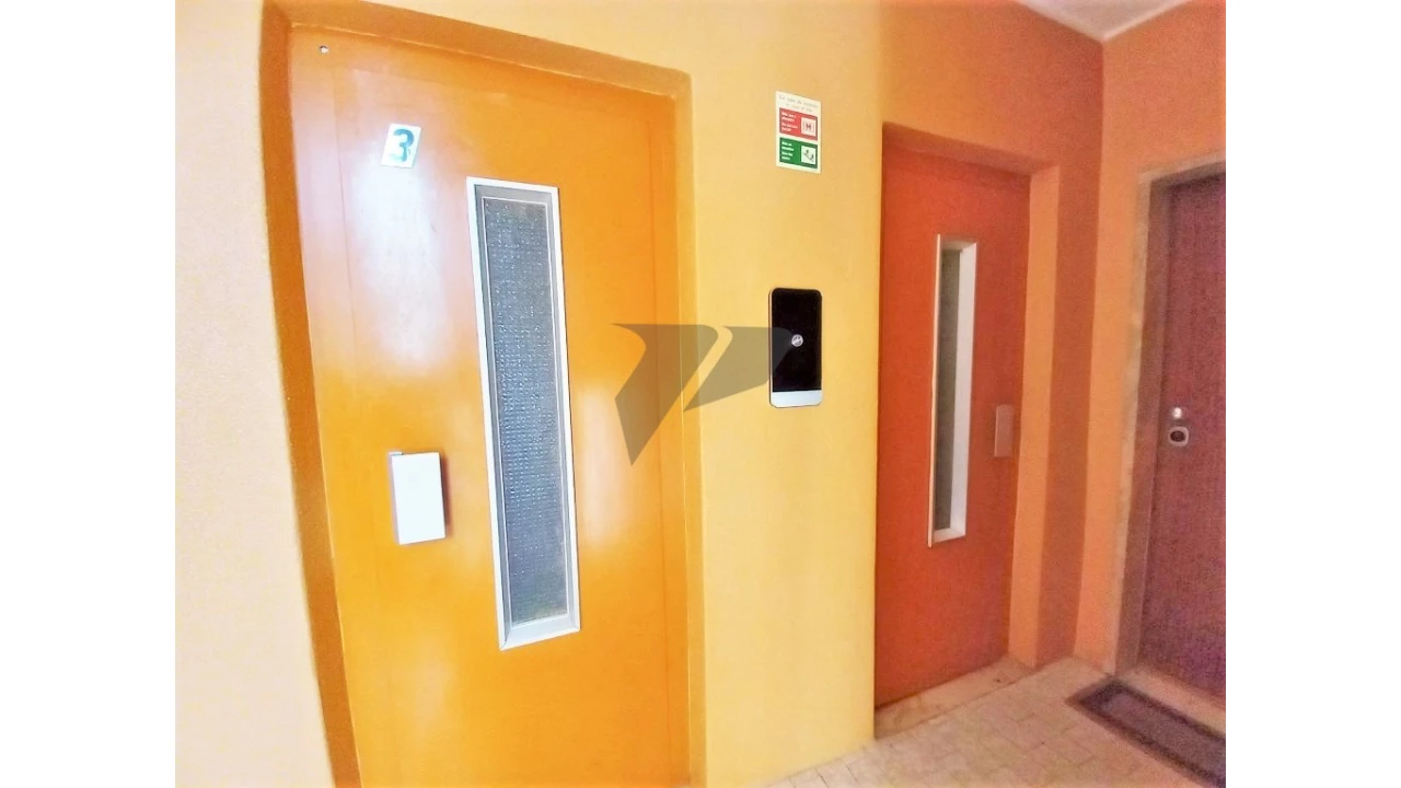 Apartamento T2 para Venda em Odivelas Foto 4