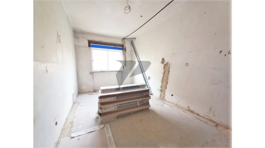 Apartamento T2 para Venda em Odivelas Foto 14