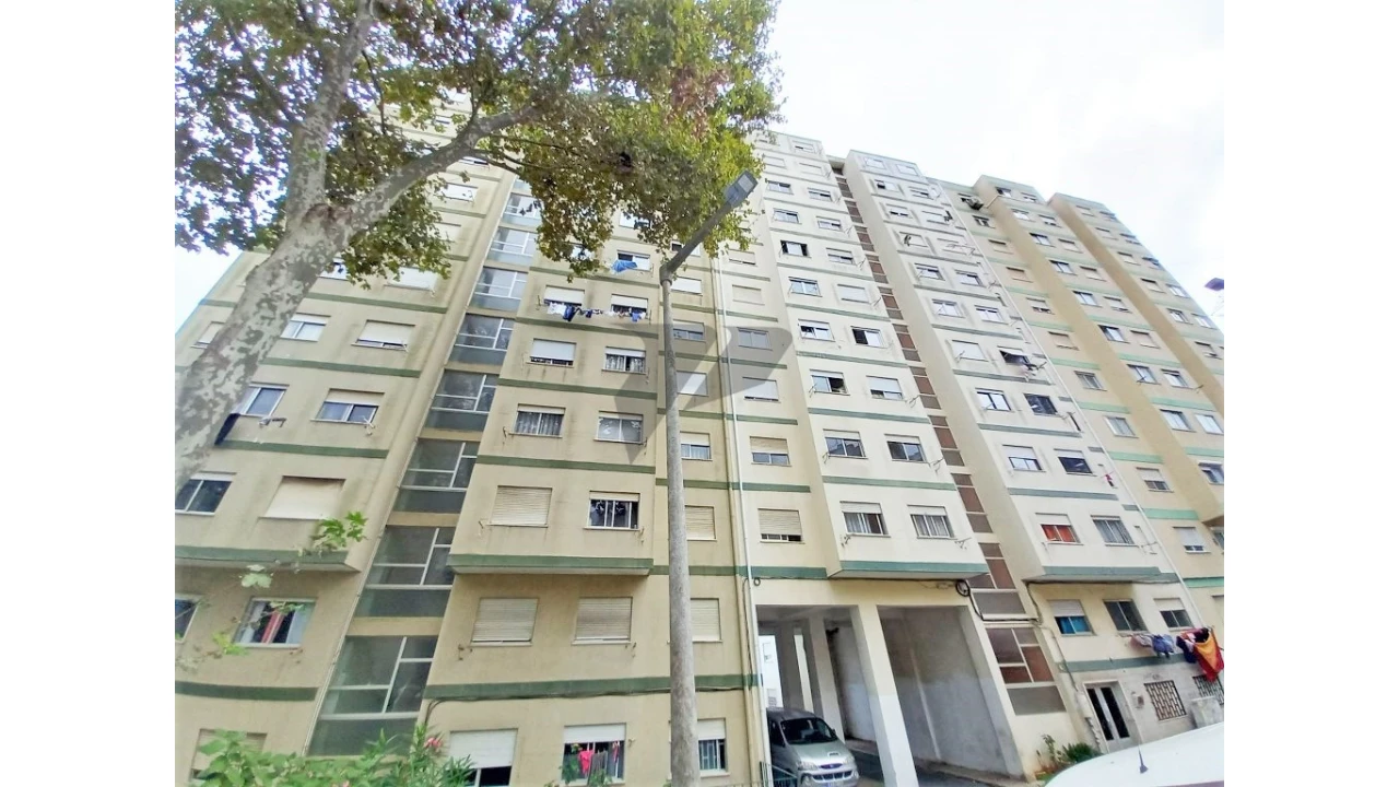 Apartamento T2 para Venda em Odivelas Foto 19