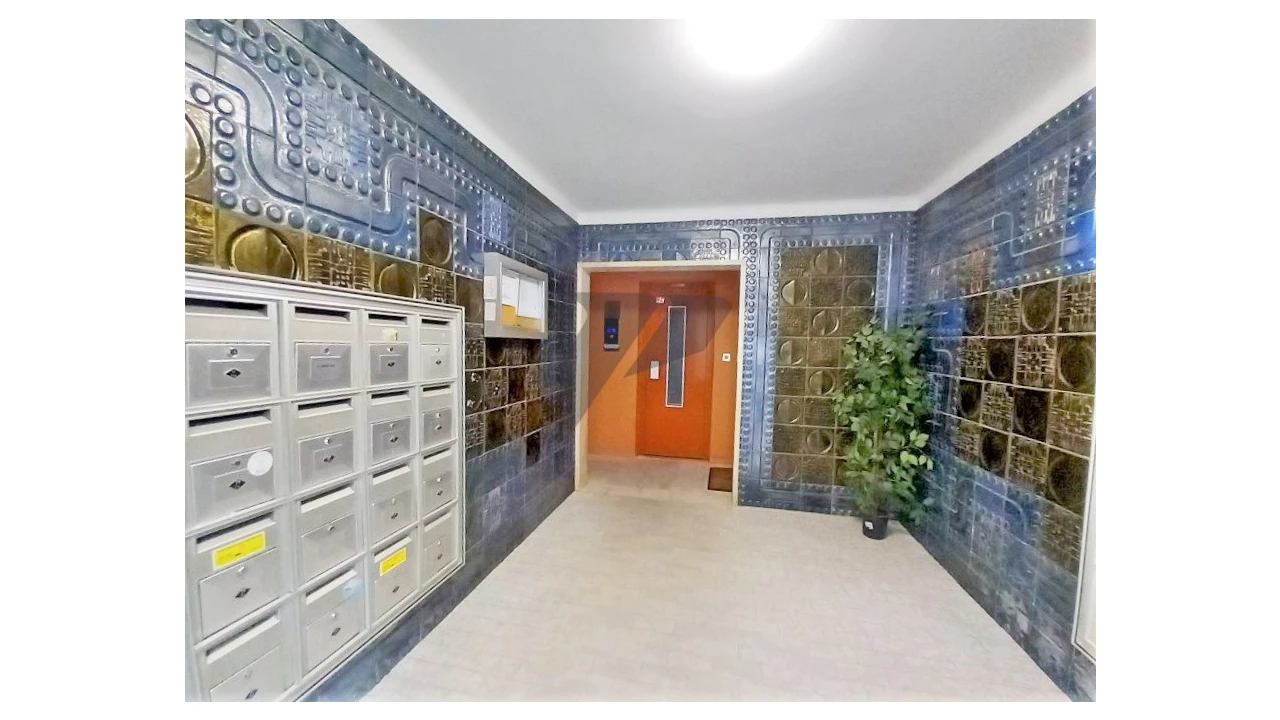 Apartamento T2 para Venda em Odivelas Foto 2