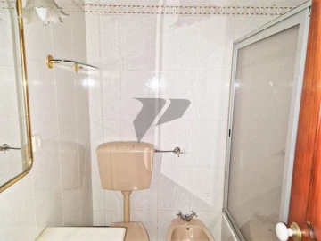 Apartamento T2 para Venda em Pontinha e Famões