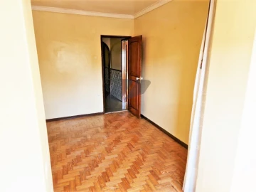 Apartamento T2 para Venda em Pontinha e Famões