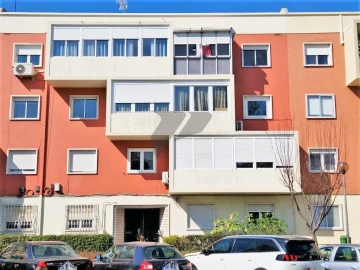 Apartamento T2 para Venda em Pontinha e Famões