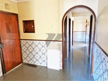 Apartamento T2 para Venda em Pontinha e Famões