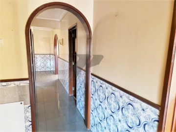 Apartamento T2 para Venda em Pontinha e Famões