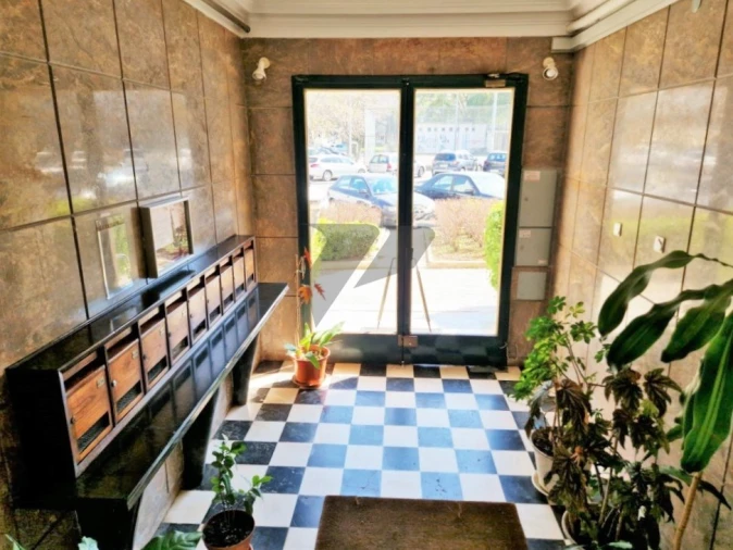 Apartamento T2 para Venda em Pontinha e Famões Foto 26
