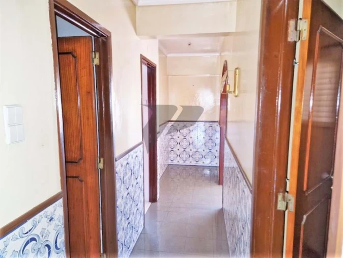 Apartamento T2 para Venda em Pontinha e Famões Foto 4