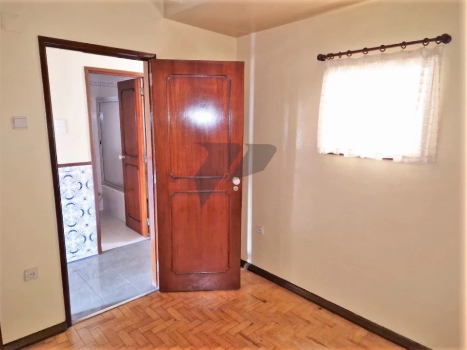 Apartamento T2 para Venda em Pontinha e Famões Foto 22