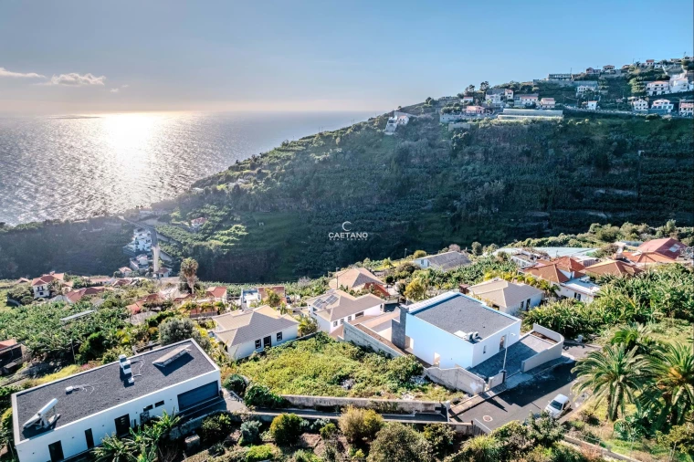 Moradia T4 para Venda em Ponta do Sol Foto 23