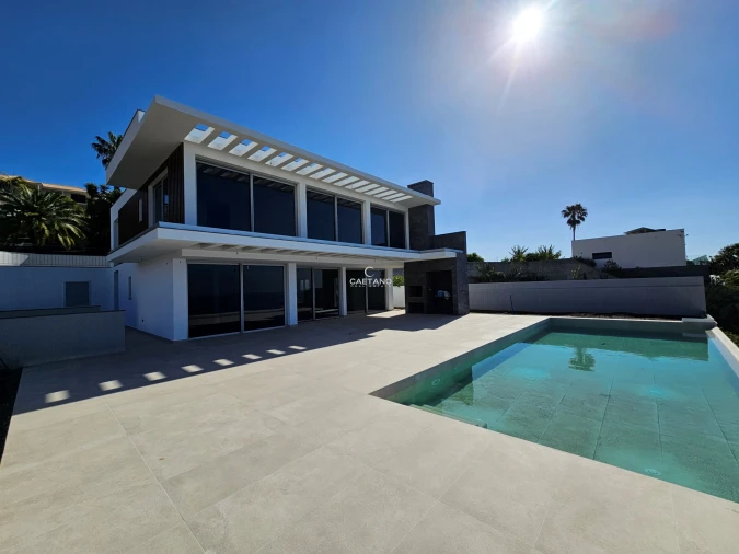 Moradia T4 para Venda em Ponta do Sol