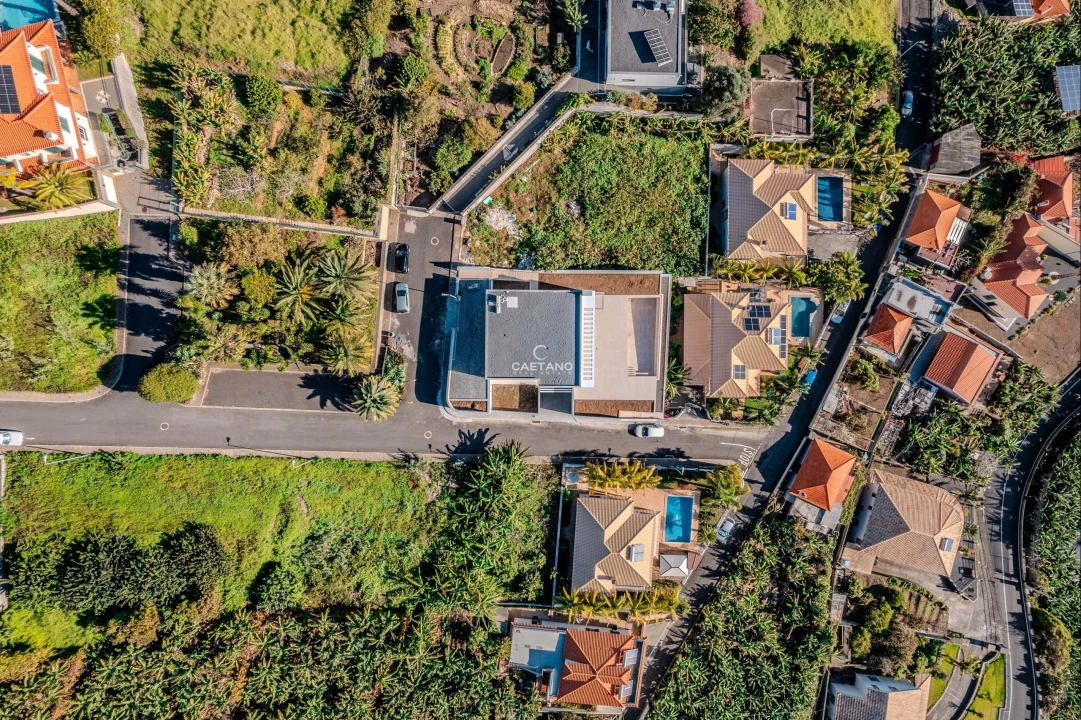 Moradia T4 para Venda em Ponta do Sol Foto 22