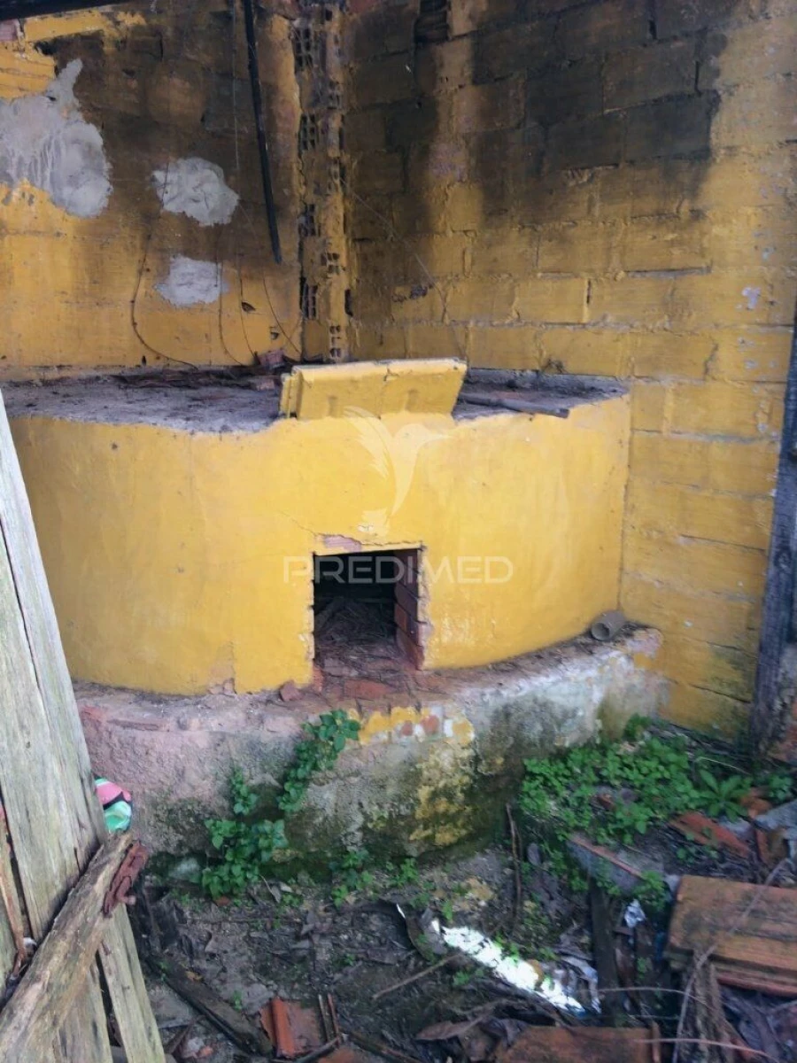 Moradia T2 para Venda em Amiais de Baixo Foto 10