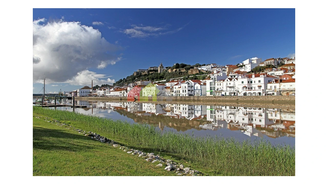 Terreno para Venda em Santa Maria do Castelo e Santiago e Santa Susana Foto 10