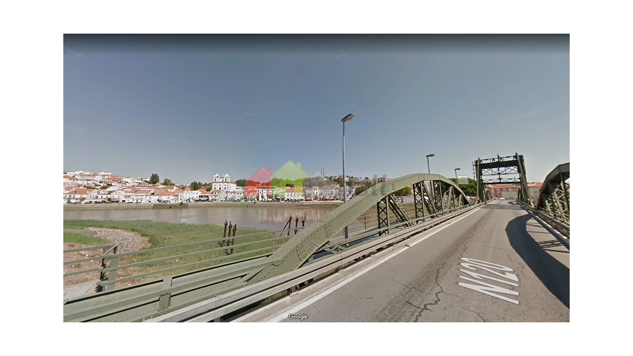 Terreno para Venda em Santa Maria do Castelo e Santiago e Santa Susana Foto 9