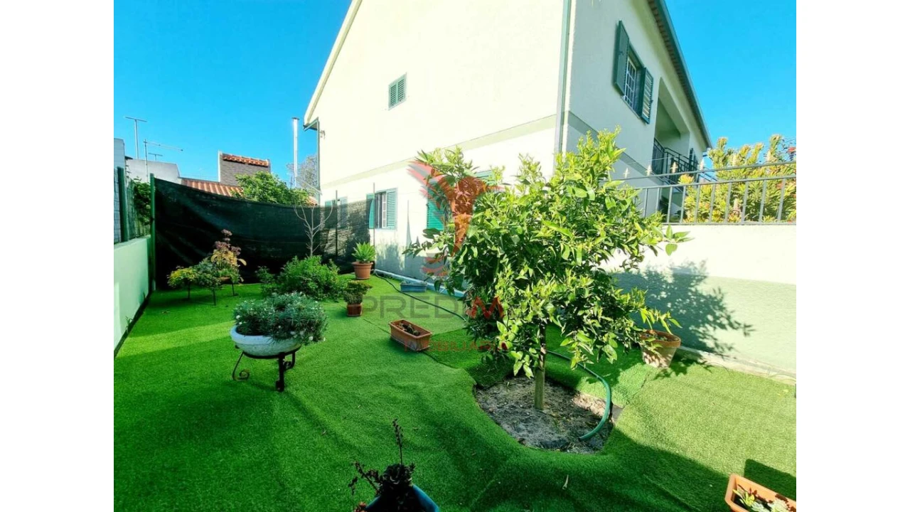 Moradia T5 para Venda em Vendas Novas Foto 6