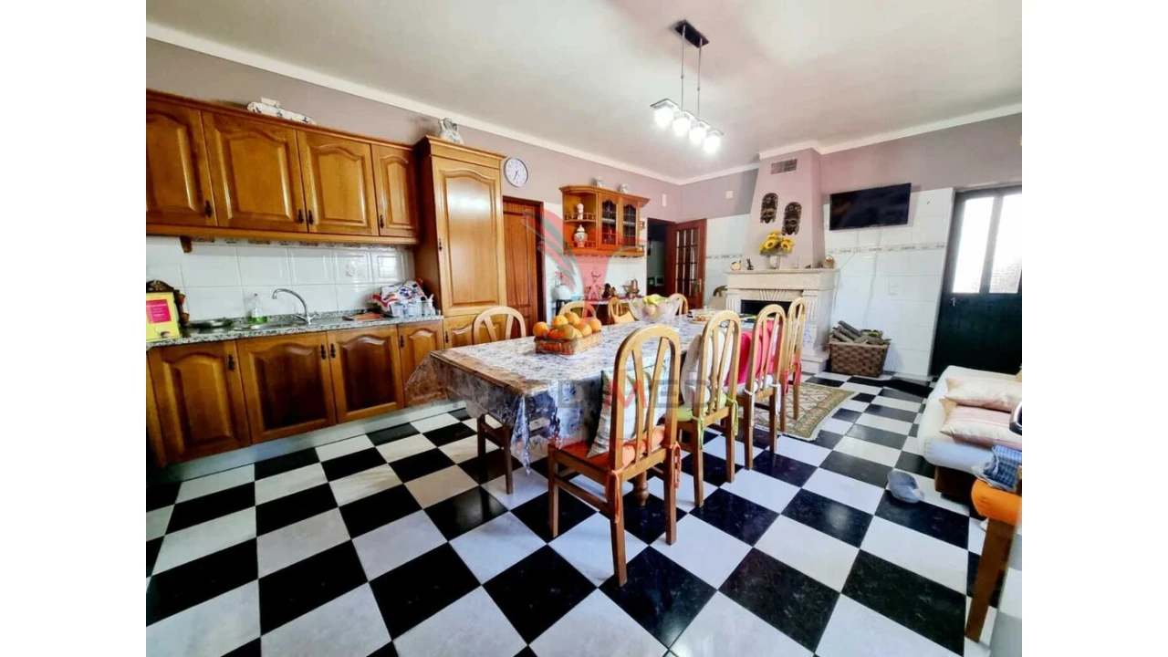 Moradia T5 para Venda em Vendas Novas Foto 7