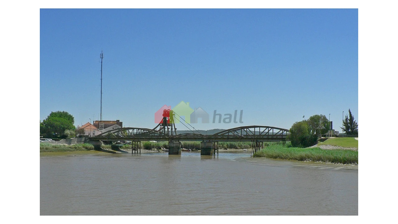 Terreno para Venda em Santa Maria do Castelo e Santiago e Santa Susana Foto 4