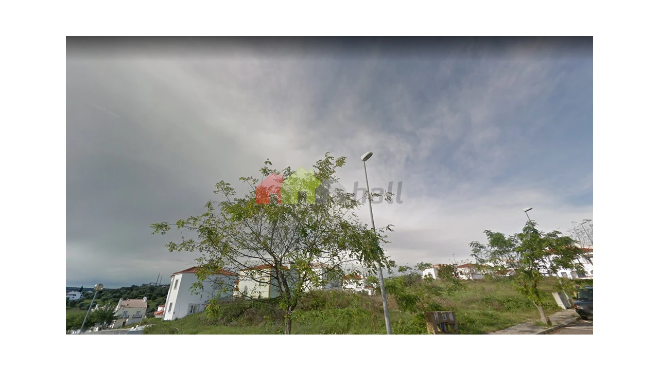 Terreno para Venda em Santa Maria do Castelo e Santiago e Santa Susana Foto 3