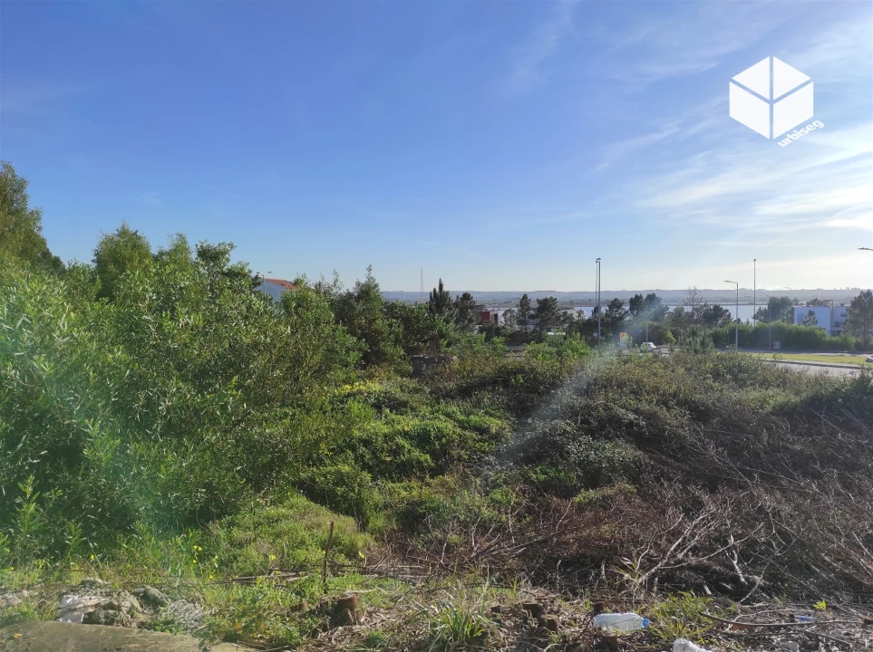 Terreno para Venda em Vila Verde Foto 1