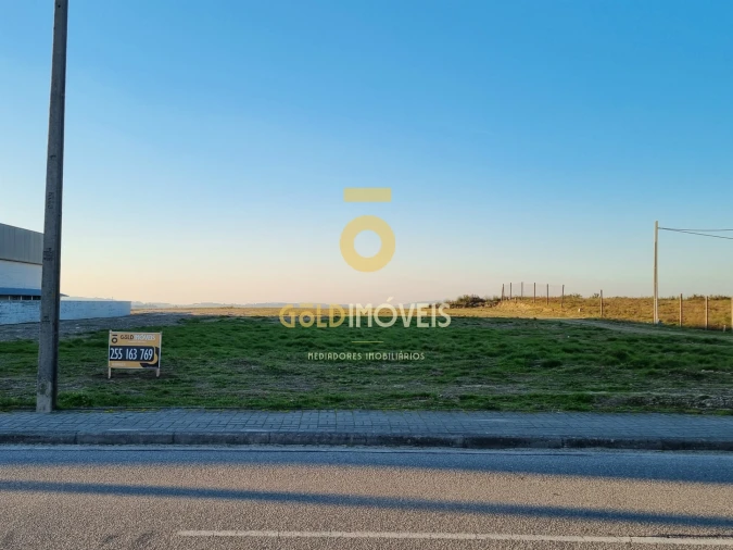 Terreno para Venda em Figueiró (Santiago e Santa Cristina) Foto 2