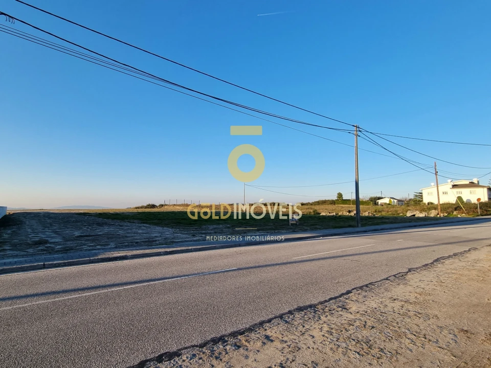Terreno para Venda em Figueiró (Santiago e Santa Cristina) Foto 1