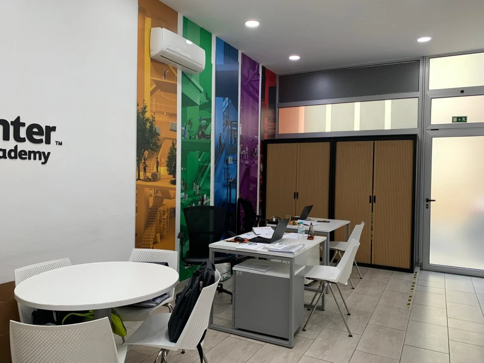 Loja para Venda em Carregado e Cadafais Foto 4