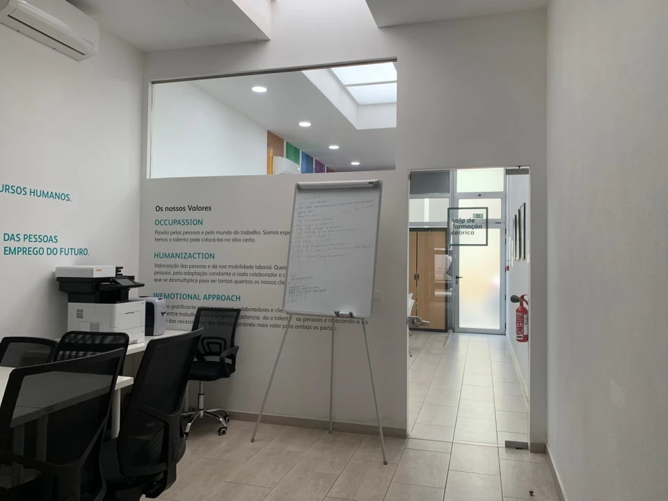 Loja para Venda em Carregado e Cadafais Foto 11