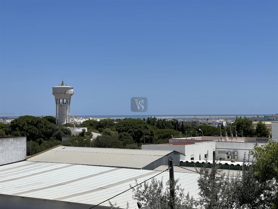 Moradia T3 para Venda em Quelfes Foto 43
