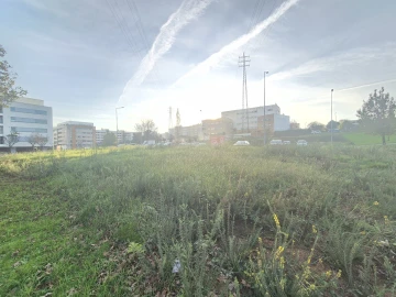 Terreno para Venda em Cidade da Maia